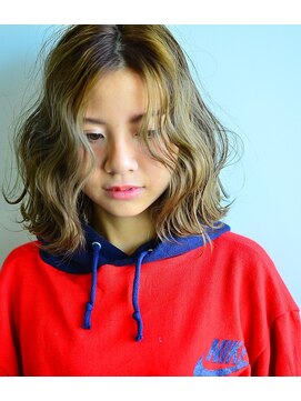 ヌーク(NUUK) ☆NUUK☆ウェットな質感のウェービーボブ