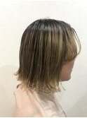 切りっぱなしボブ×ハイトーンカラー