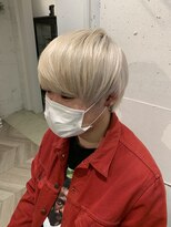 エル(EL by green)&nbsp;【MITSU】ハイトーンカラー×スリークショートマッシュ