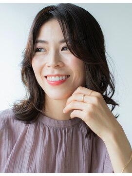 エデュコスゥリール(educo per sourile) ゆる巻き上品大人女性ミディアム【自由が丘】