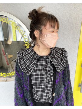 コーパル(copal) ベージュカラー・ラフなお団子アレンジ