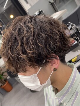 オーバルバイアピッシュ(OVARL by apish) 緩め波巻きパーマ/くるくるなみなみウェーブ/こなれヘア