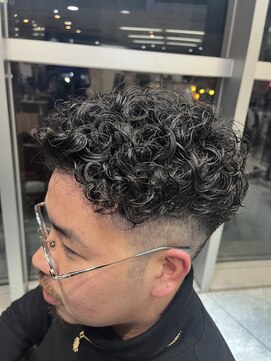 ヘアールーム プリズム(Hair room Prism) フェードプードルスパイラルパーマ