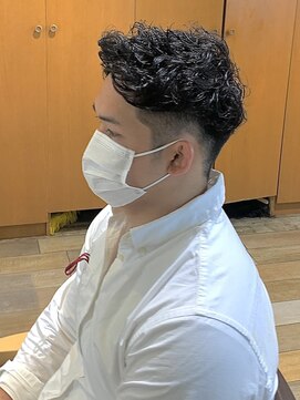 リスタバイネオリーブ 浅草(Re:sta by neolive) ショートハーパー外国人風パーマハードパーマメンズパーマ