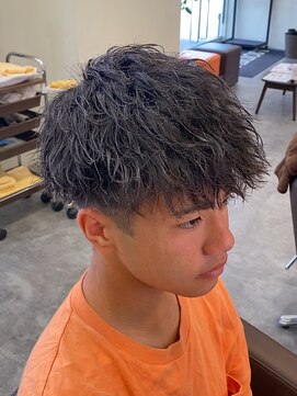 リベル(LIBER) ツイストスパイラル[八王子駅/メンズカット/メンズパーマ］