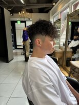 アイズ 海老名(AIZU)&nbsp;ツイストスパイラルパーマ　スペインカール　フェードカット