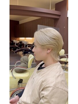 ミリ(milli Produce by ITAKURA) 毛流れセンターパート