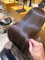 ジーナ 本八幡(Zina)&nbsp;大人かわいい20代30代40代小顔ショコラベージュ　Zina本八幡