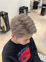 リバード(reverd)&nbsp;ブリーチで作るホワイトシルバー