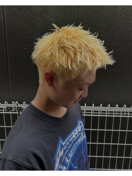 レム 長野(REM) 金髪スパイキーショート　杉田