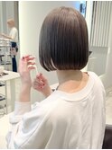 顎ラインボブ / 透明感グレージュカラー / ハイトーン / 群馬