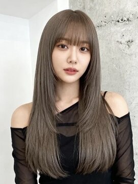 ハイライトクラゲヘアミニボブ成人式パーマミディアム裾カラー