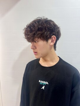 ウタシロイロ(uta shiroiro) シャドウパーマ