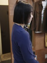 チャプター 問屋町(chapter)&nbsp;ケアカラーグレージュ切りっぱなしミニボブ顔まわりレイヤー