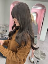 リッカ(LICCA)&nbsp;(licca内堀)オリーブグレージュ/レイヤーカット/くびれヘア