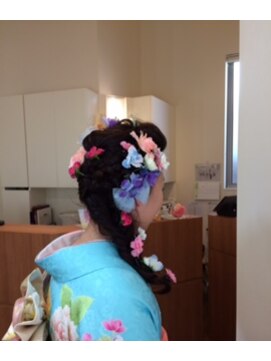 メルシーフォーヘア(Merci for hair) 編み込みサイドアップ