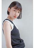 イヤリングカラーが可愛いミニボブ
