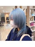 派手髪×ハイトーン×ペールブルー×ブルーカラー×ウルフカット