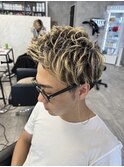 刈り上げショート/スパイキーショート/ハイライト