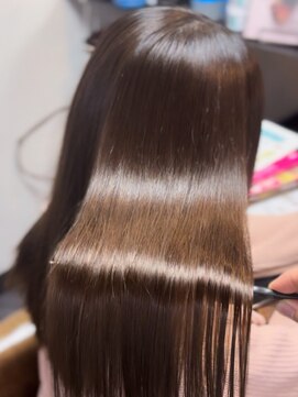 カミケン 方木田店(kamiken.) うる艶美髪縮毛矯正【カミケン方木田店】