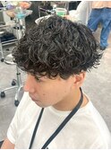 スペインカールスパイキーショートブルーブラックフェザーパーマ