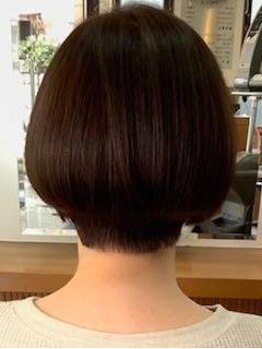 ヴェルディ(Verdy)の写真/どこから見ても美しいシルエットにこだわった”品のあるショートスタイル”を実現。毎朝のセットも楽ラク◎
