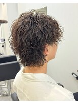 ブライト(BRIGHT) ツイストスパイラルパーマセンターパートウルフ