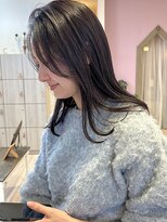 エムサロン(emu salon)&nbsp;透明感アッシュグレージュ/スモーキーカラー/レイヤーカット