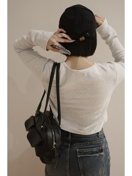 チザン(TIZAN) 切りっぱなしボブ×ダークトーン