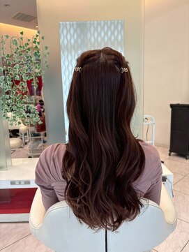 サロンドユーウ ガール(SALON DE YOW GARE) 韓国風ハーフアップ×ゆる巻ロング