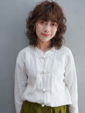 カンナ(Canna) エアリーミディ/ショートパーマ/黒髪/ホワイトアッシュ/TOKIO