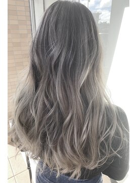 トリニティ(trinity) trinity/豊見城/ヘルシーレイヤー/バレイヤージュ/外国人風/韓国