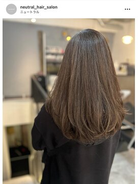 ニュートラル(neutral) 【neutral】脱白髪染めハイライトとレイヤーカット