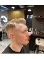 フランクスバーバー アンド ビアークラブ(FRANK'S BARBER and BEER CLUB)&nbsp;海外バーバースタイルフェードカット