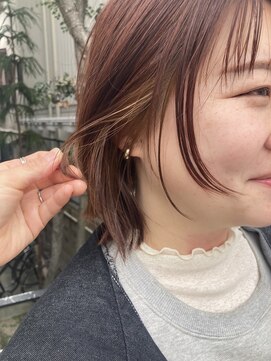 ヴァロ(Valo) レイヤーカットマッシュショートボブウルフカットベビーピンク