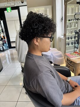 アイズ 海老名(AIZU) スパイラルパーマ プードルパーマ メンズパーマ 眉毛