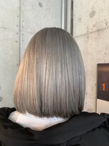 エース (ACE)&nbsp;【ACE横浜】シルバーカラー×ぱっつんボブ
