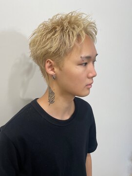ピープスアンドスー 表参道 渋谷(Peeps&Suu.) スパイキーショート/ブロンドヘア