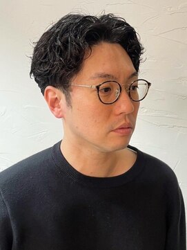 ディスイズバーバーフォース(THIS IS BARBER 4th) メンズパーマ ツーブロック アップバング