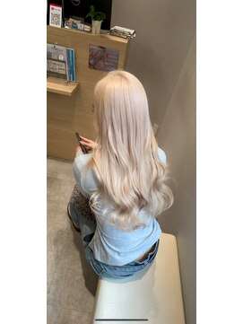 アヴァンス 京橋店(AVANCE) ブランド感のあるハイトーンヘア