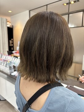 ノーム バイ アウラ(norm. by aura) くびれボブ切りっぱなしボブミニボブ外はねボブ