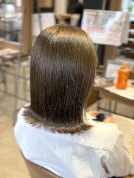 スペックホルダー(Spec Holder) 外ハネミディ×シアーグレージュ