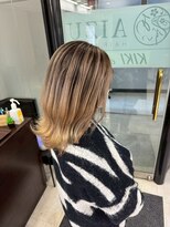 アイズ 本厚木(AIZU)&nbsp;バレイヤージュ　シャドールーツ　ミルクティー