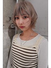 ニュア(neua) hiromi