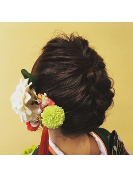 ヘアーデザイン ピニック(hair design P2C) 成人式スタイル　2020