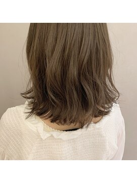 アンドワン 自由が丘(＆ONE) 【&ONE 自由が丘】olive × beige