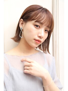 オーシャン(Ocean) ［OCEAN Hair&Life 水田成美］イヤリングカラー×グレーベージュ