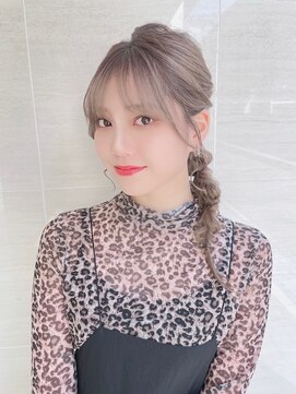 オーロ(ORO) 夏のヘアアレンジ小顔前髪あり編み下ろし