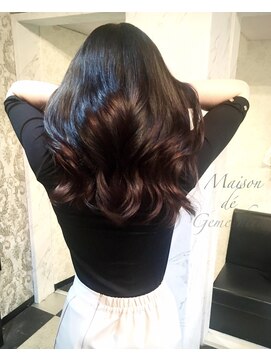 メゾン ドゥ ジェメシェラ(Maison de gemeshe'ra) 重さとバランスの調和×sensual long 韓国