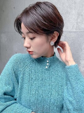 オーブヘアー モリー 都城2号店(AUBE HAIR molly) 20代・30代_センター分け_大人可愛いハンサムショート